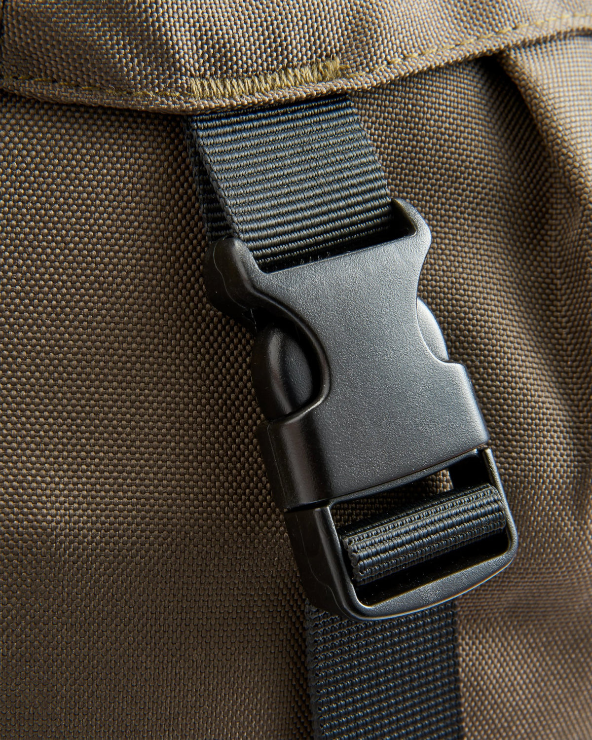 Boondocker 32L Backpack - True Black/ Khaki - Flatlay