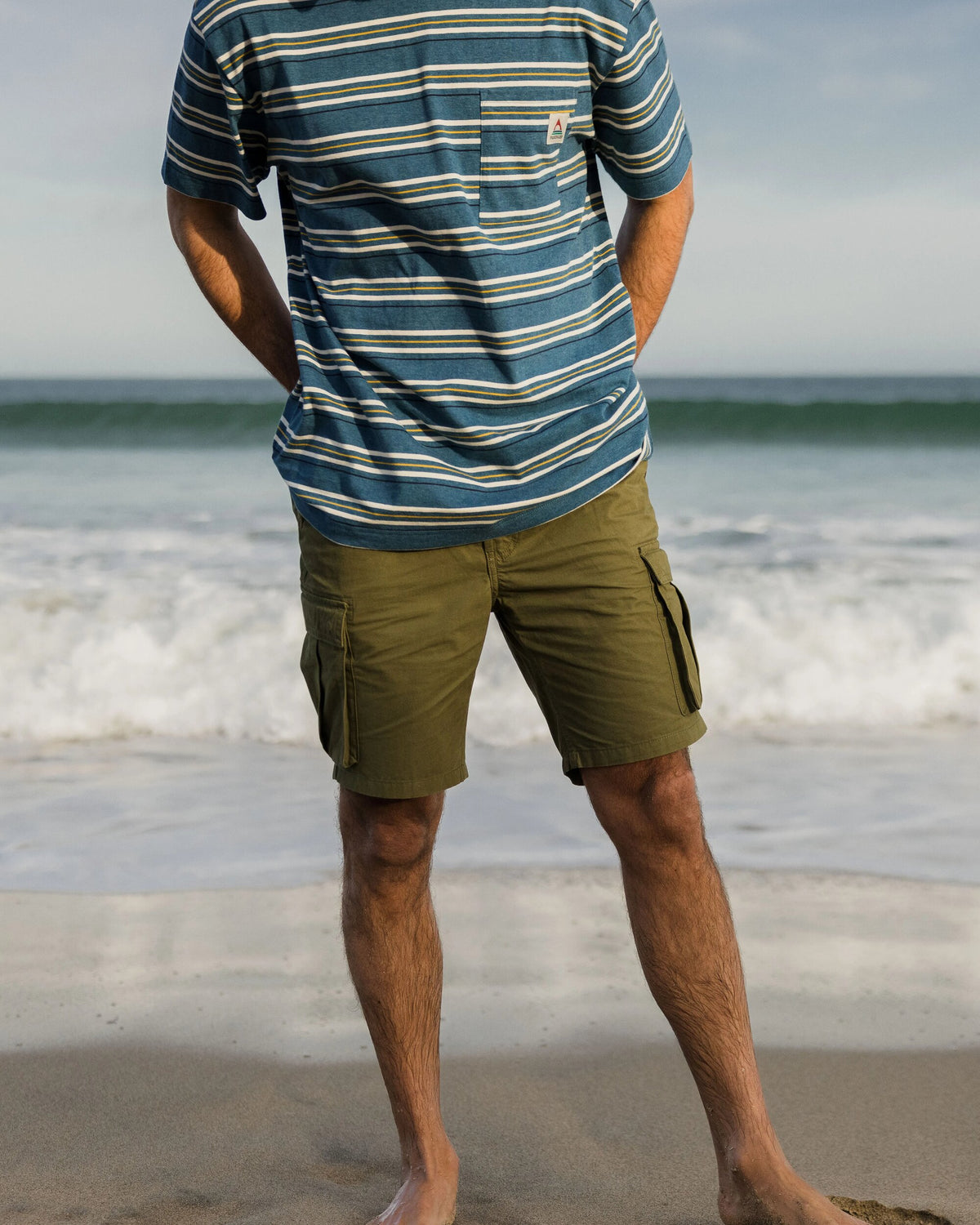 Adventurer Cargo Cotton Short - Khaki - Lifestyle