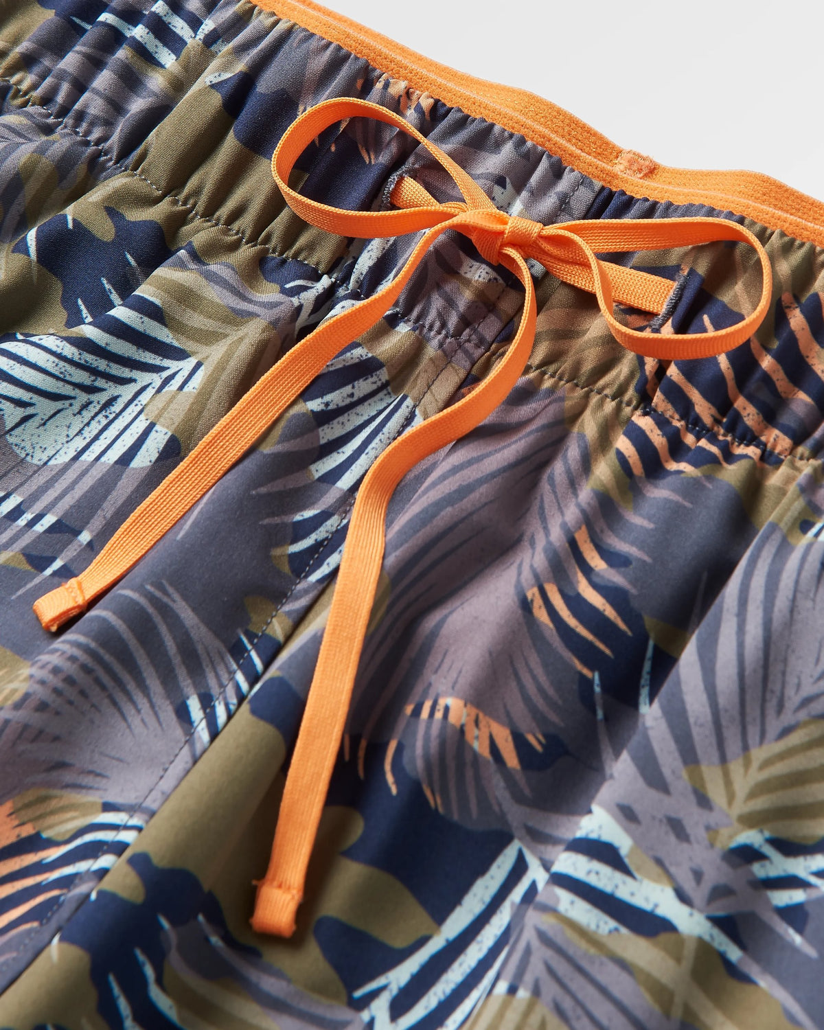 Sandune Trail Short - Palm Camo Apricot - Flatlay