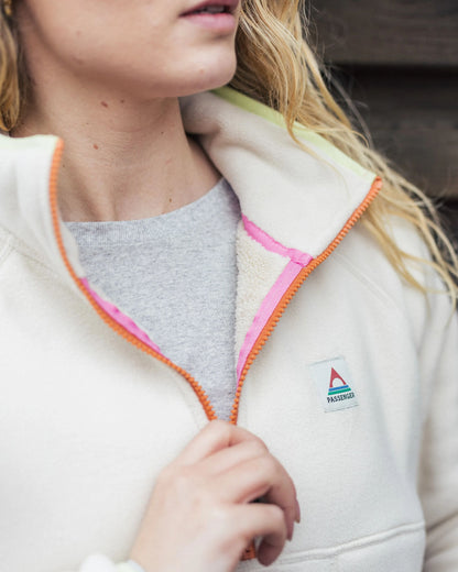 Folksy Sherpa Fleece - Oat - Lifestyle