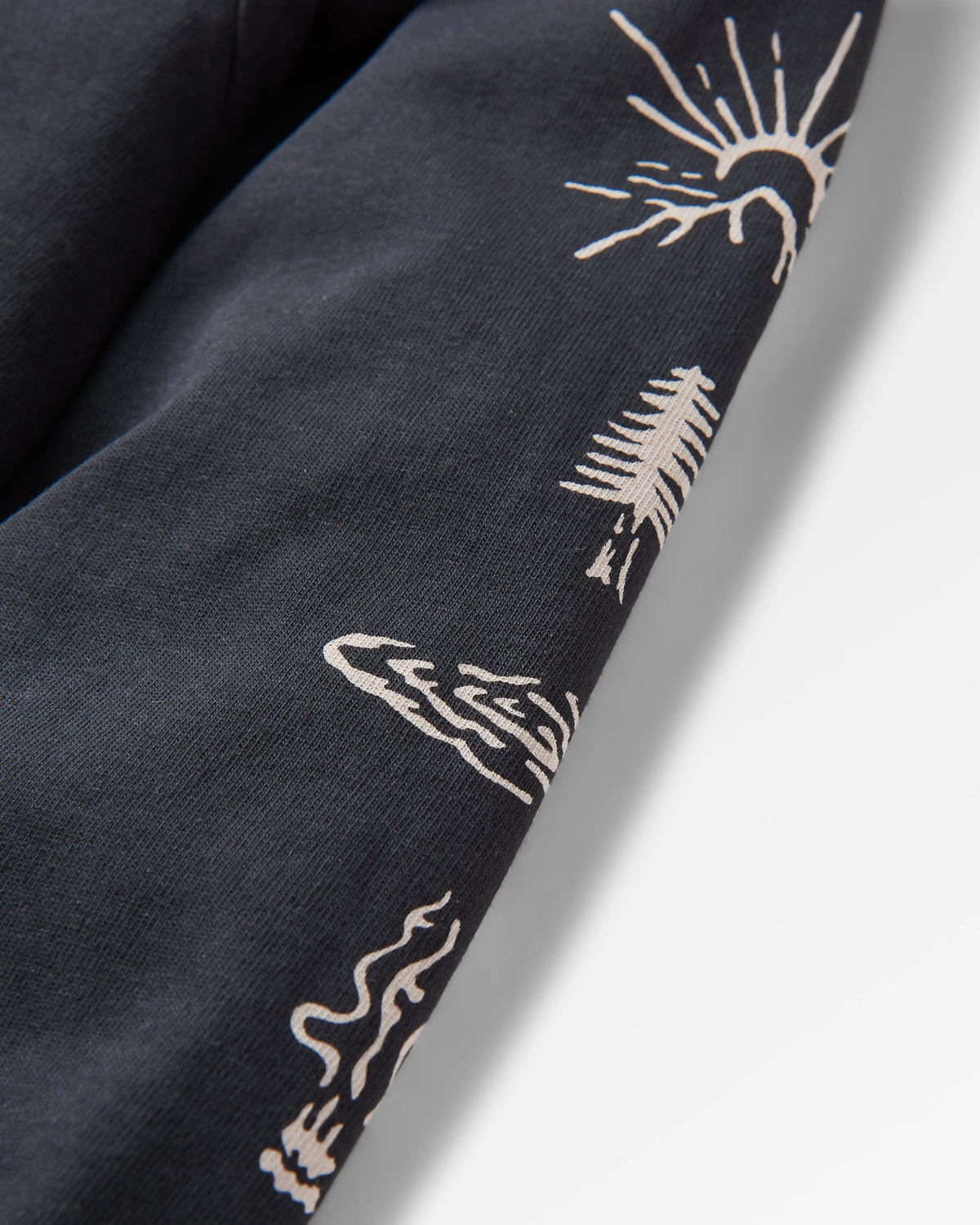 Dawn LS T-Shirt - Black - Flatlay