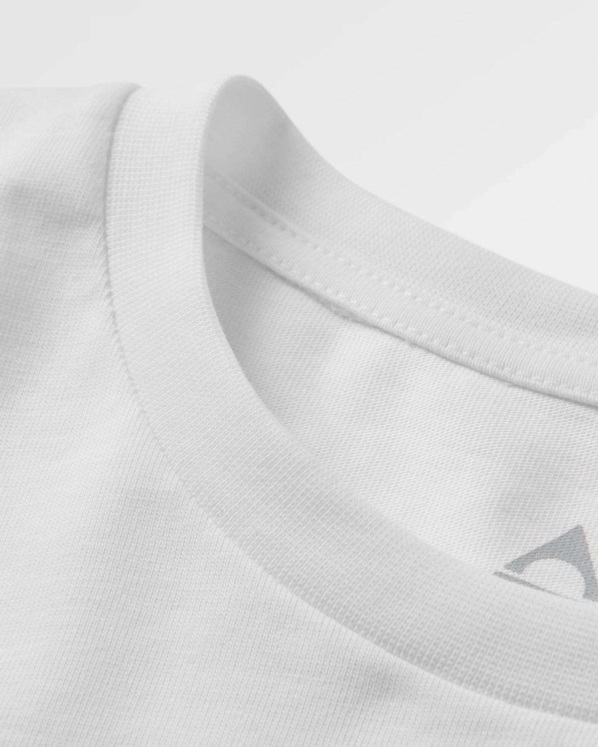 Vita Cotton Relaxed Fit LS T-Shirt - White - Flatlay