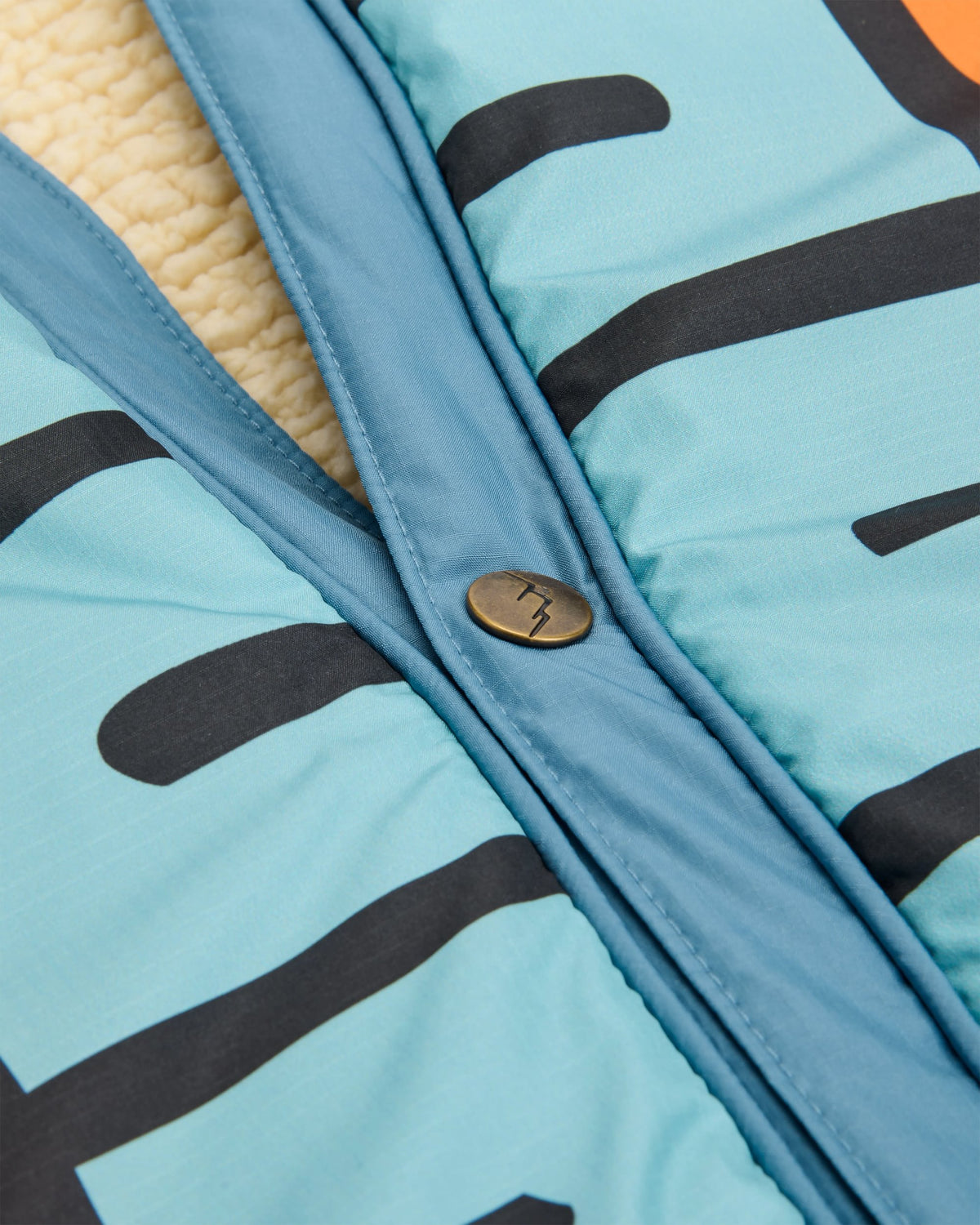 Cabin Sherpa Blanket - Reflect - Flatlay