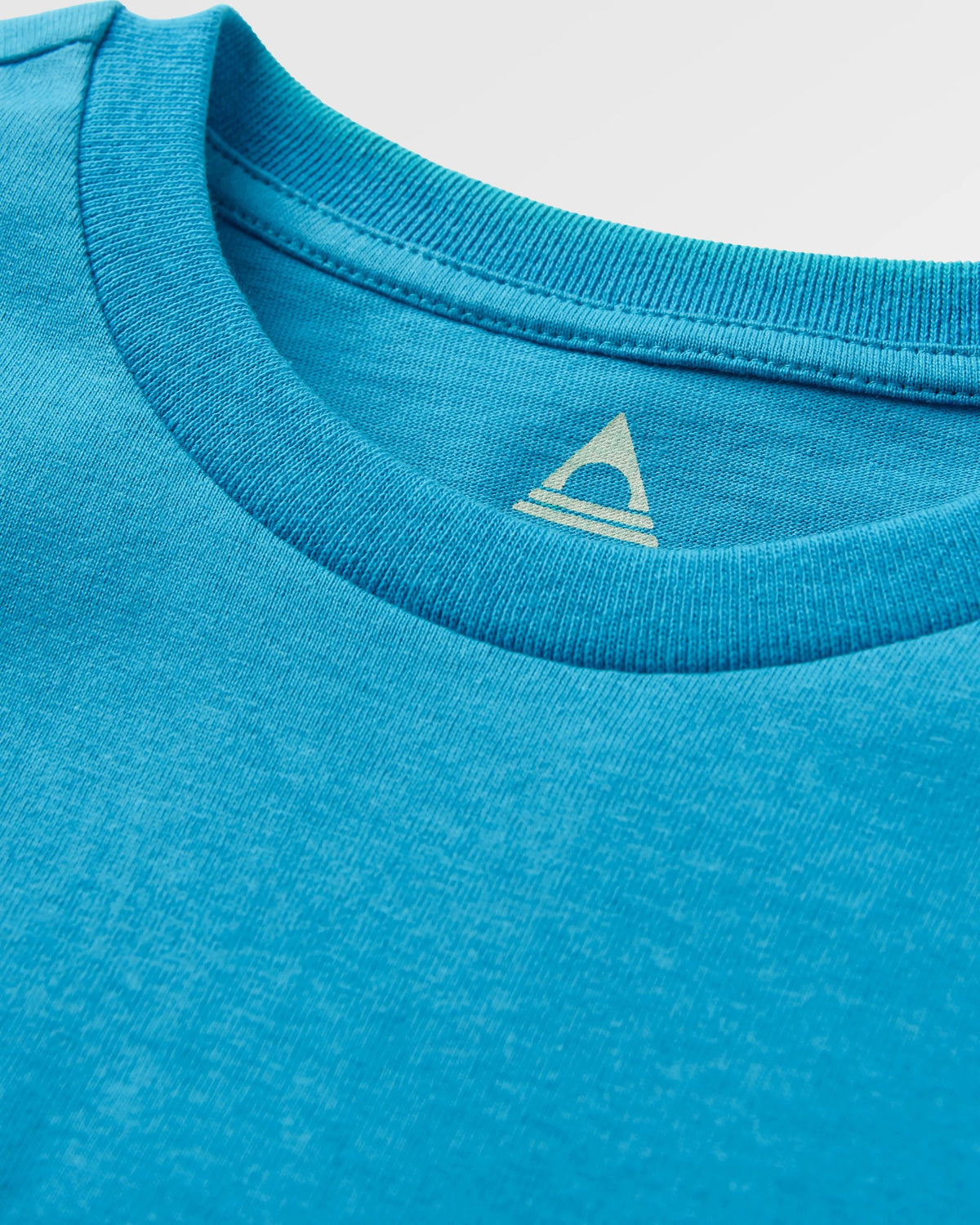 Made To Roam T-Shirt - Bluejay - Flatlay