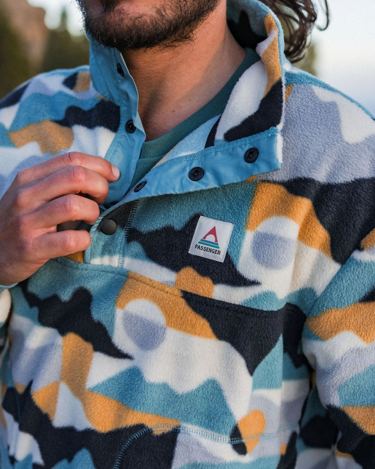 Take It Easy Polar Fleece - Vista Patchwork Arctic - Lifestyle