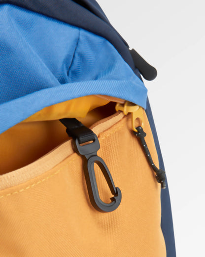 Boondocker Sling 8L - Honey/Dark Denim/Rich Navy - Flatlay