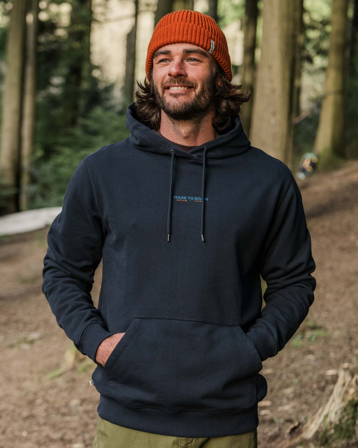 Pace Hoodie - Deep Navy - Lifestyle