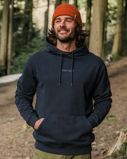 Pace Hoodie - Deep Navy - Lifestyle