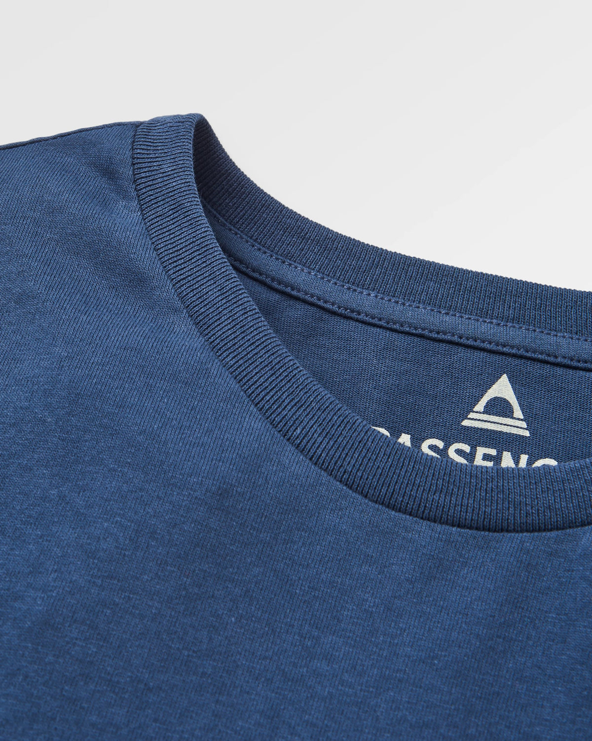 Roamer Men's T-Shirt - Rich Navy - Flatlay
