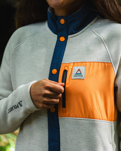 Women's Amber Polartec® Fleece - Vintage White - Lifestyle