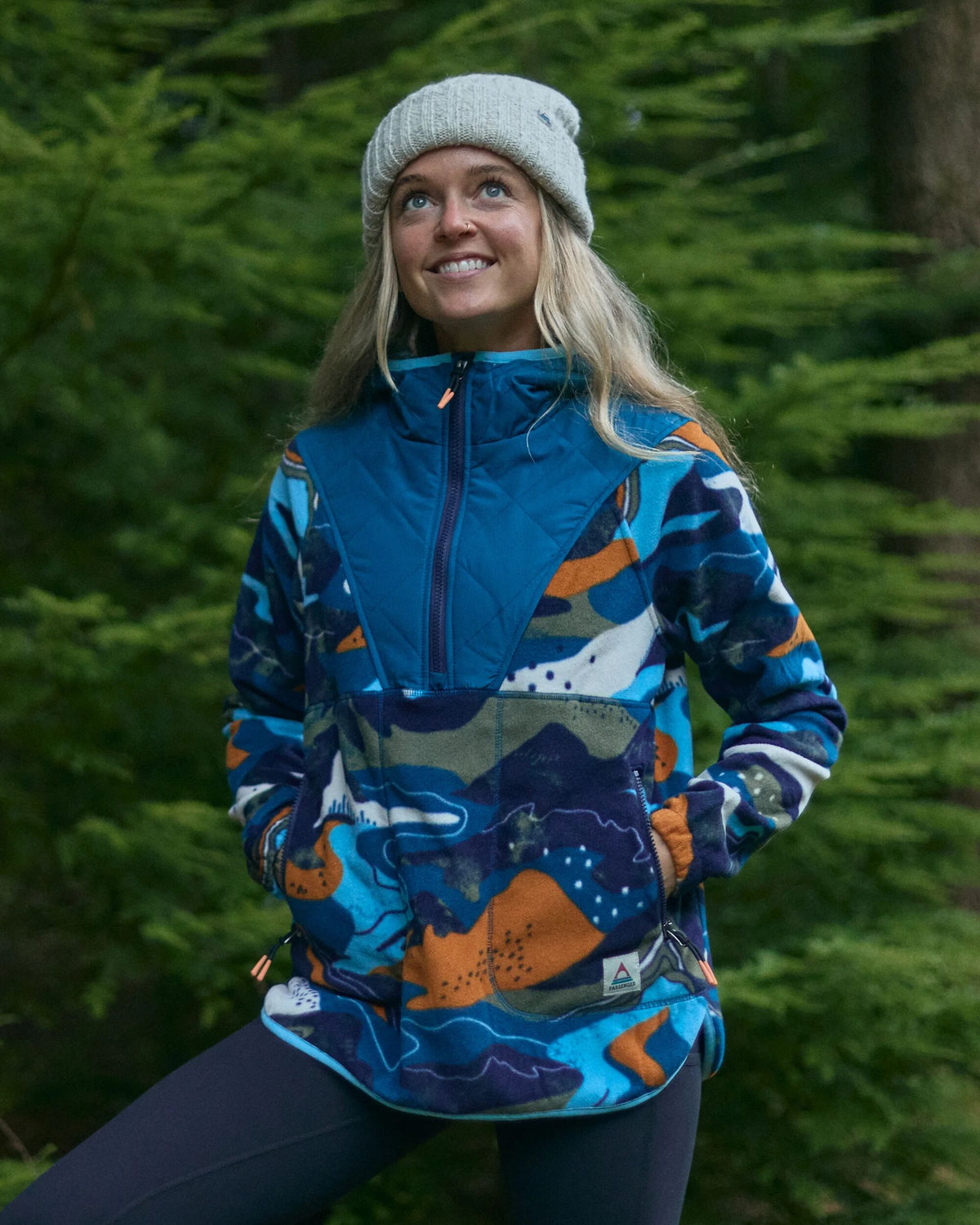 Juana Polar Hooded Fleece - Adventure Tidal Blue - Lifestyle