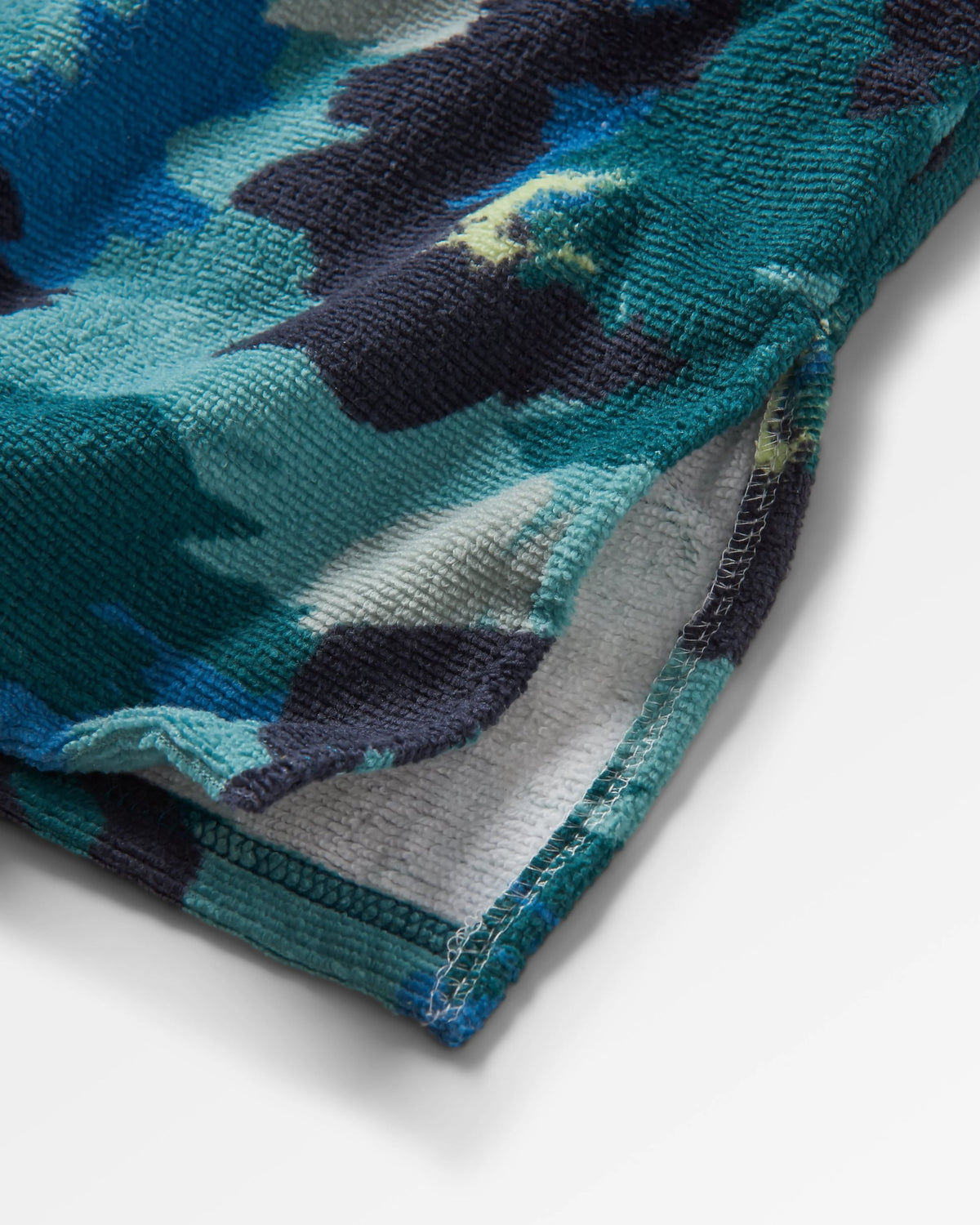 Tulum Towel Poncho - Alpine Camo Khaki - Flatlay