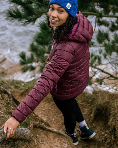 Pow Insulated Jacket - Wine - Lifestyle