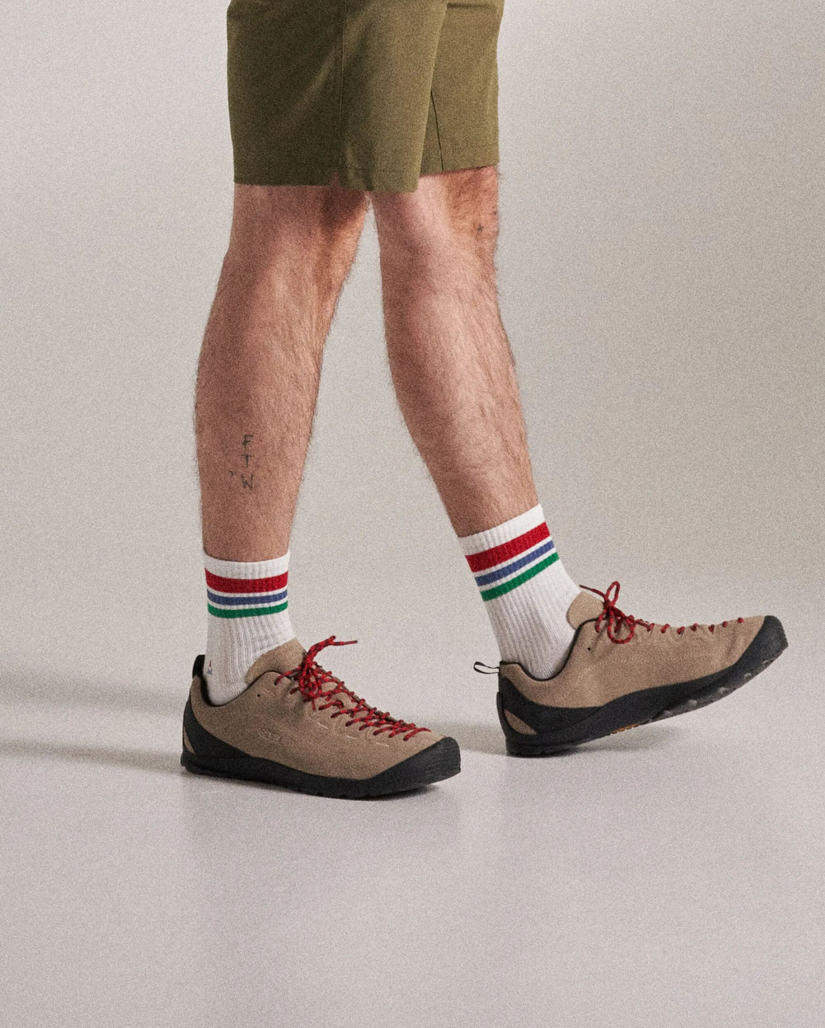 Classic Midweight Crew Socks - White/Greenlake - Studio Model - Male