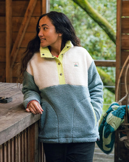 Create Deep-Pile Sherpa Fleece - Arctic - Lifestyle