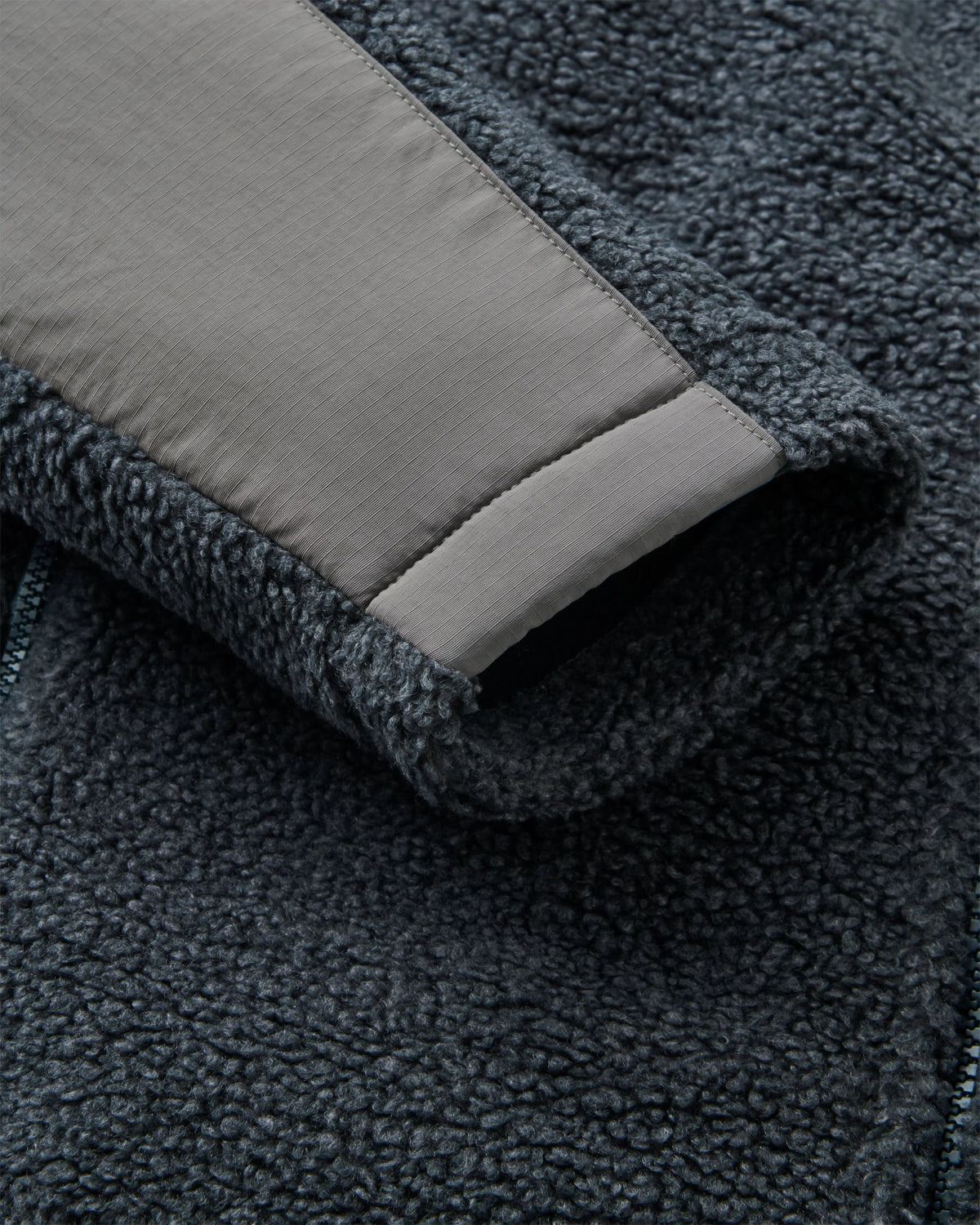 Wide Pine Windproof Fleece - Faded Black - Flatlay