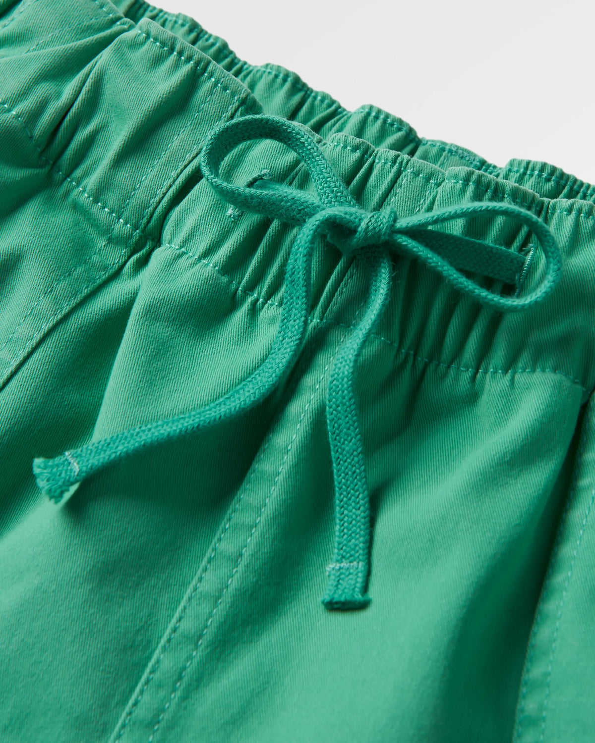 Carriso Cotton Short - Green Spruce - Flatlay