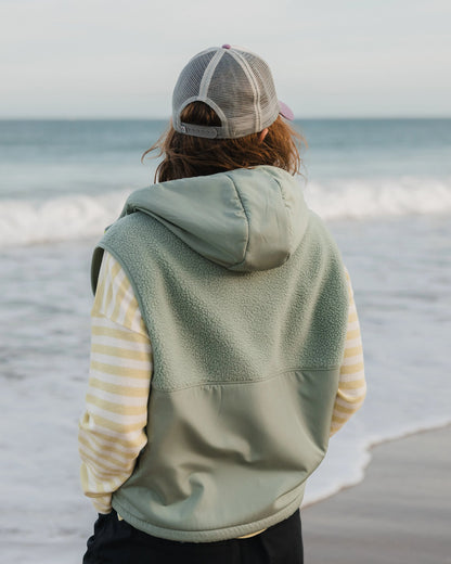 Beebalm Sherpa Fleece Vest - Pistachio - Lifestyle