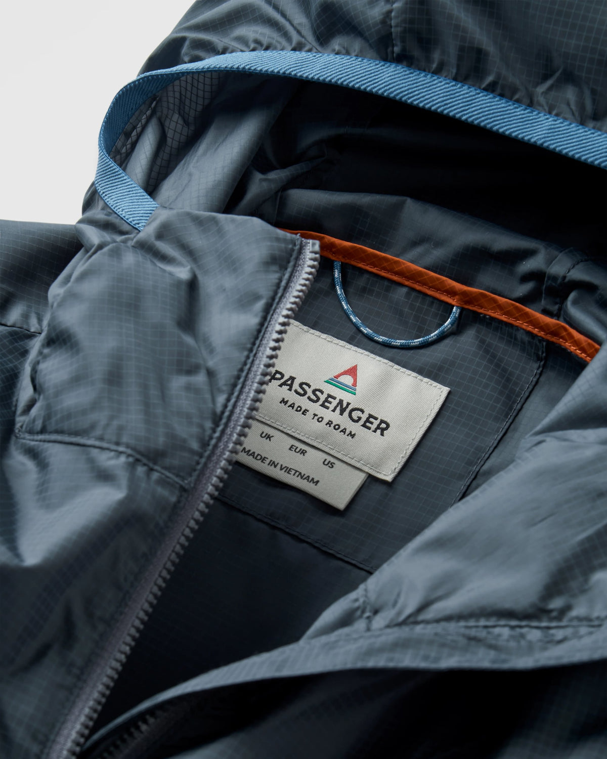 Gusto Windshell Anorak - Charcoal/Storm Grey - Flatlay