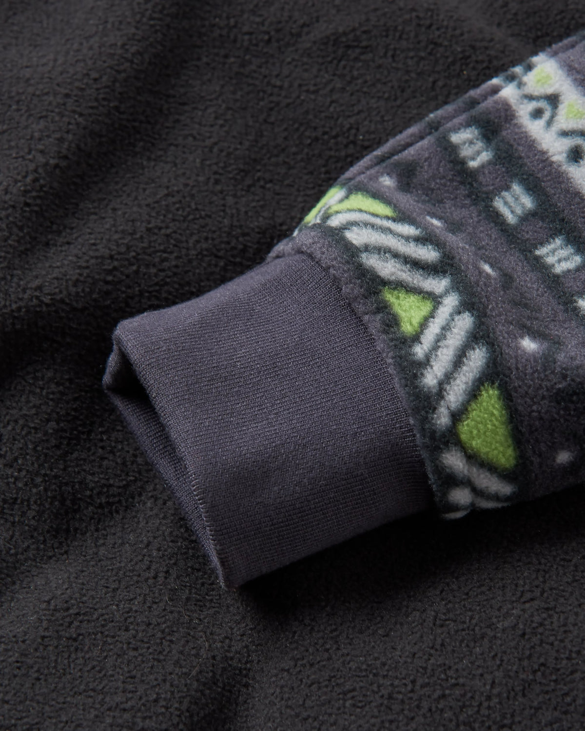 Woodland Hooded 1/2 Zip Polar Fleece - Mountain Geo Charcoal - Flatlay