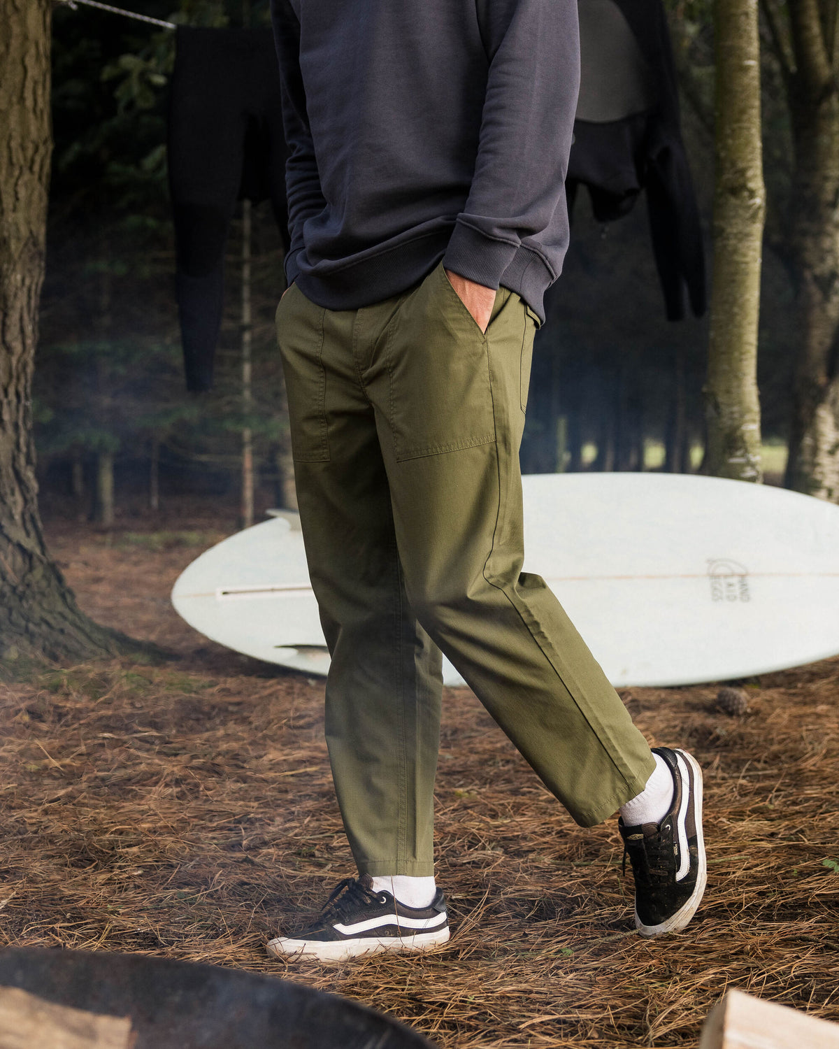 Timeless Crop Trouser - Khaki - Lifestyle