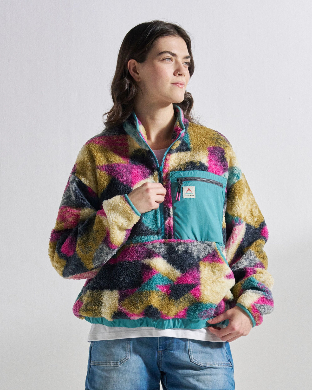 Ravi Sherpa Fleece - Mosaic Mountain Charcoal - Studio Model