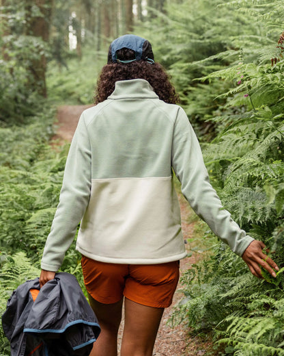 Snowdrop Polartec® Fleece - Pistachio/Birch - Lifestyle