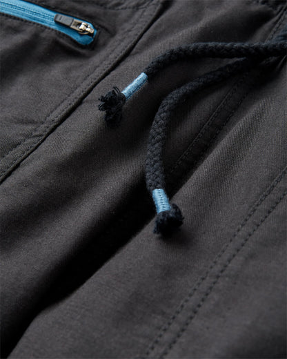 Basswood Cotton Short - Black - Flatlay