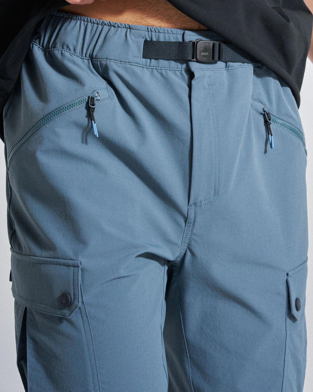 Stride Trail Short - Storm Grey - Studio Model