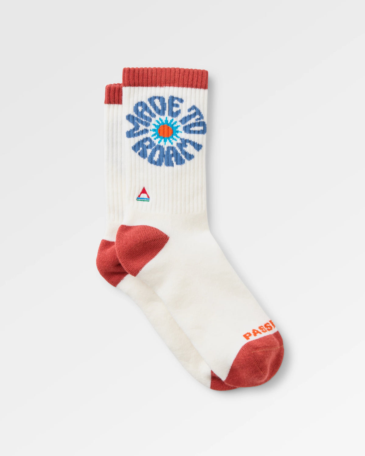 Made to Roam Graphic Crew Socks - White Sand - Flatlay