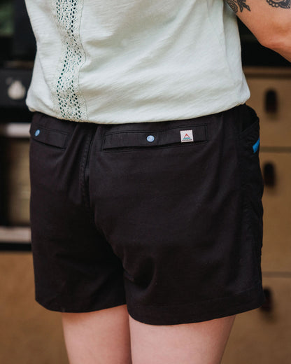 Basswood Cotton Short - Black - Lifestyle