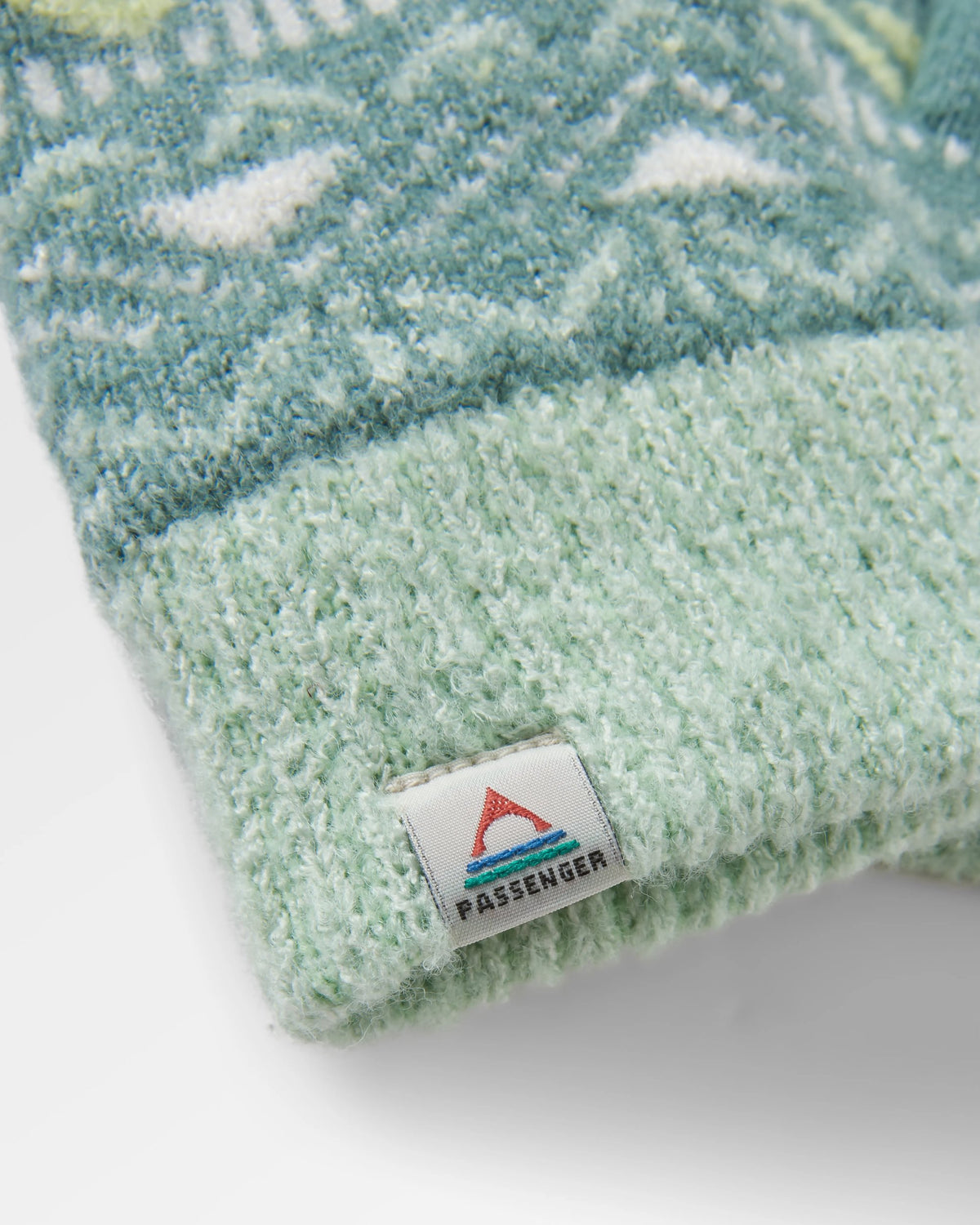 Nettle Knitted Gloves - Arctic - Flatlay