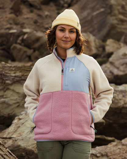 Home Sherpa Fleece - Oatmeal/Pink haze - Lifestyle