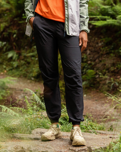 Sandstone Active Trail Jogger - Black - Lifestyle