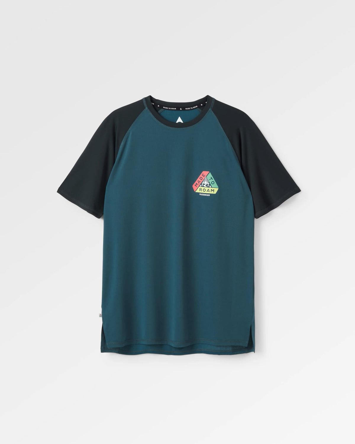 Dawn To Dusk Active T-shirt - Dark Denim - Flatlay