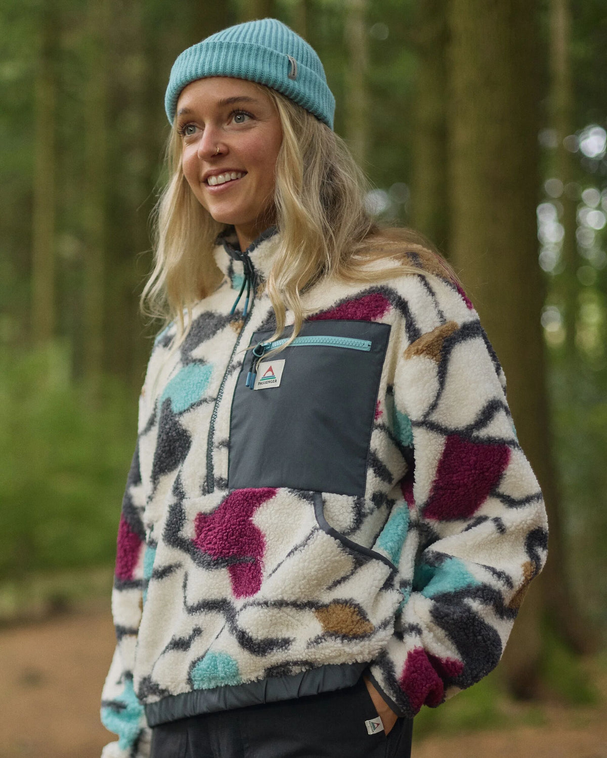 Ravi Sherpa Fleece - Abstract Trails Off White - Lifestyle