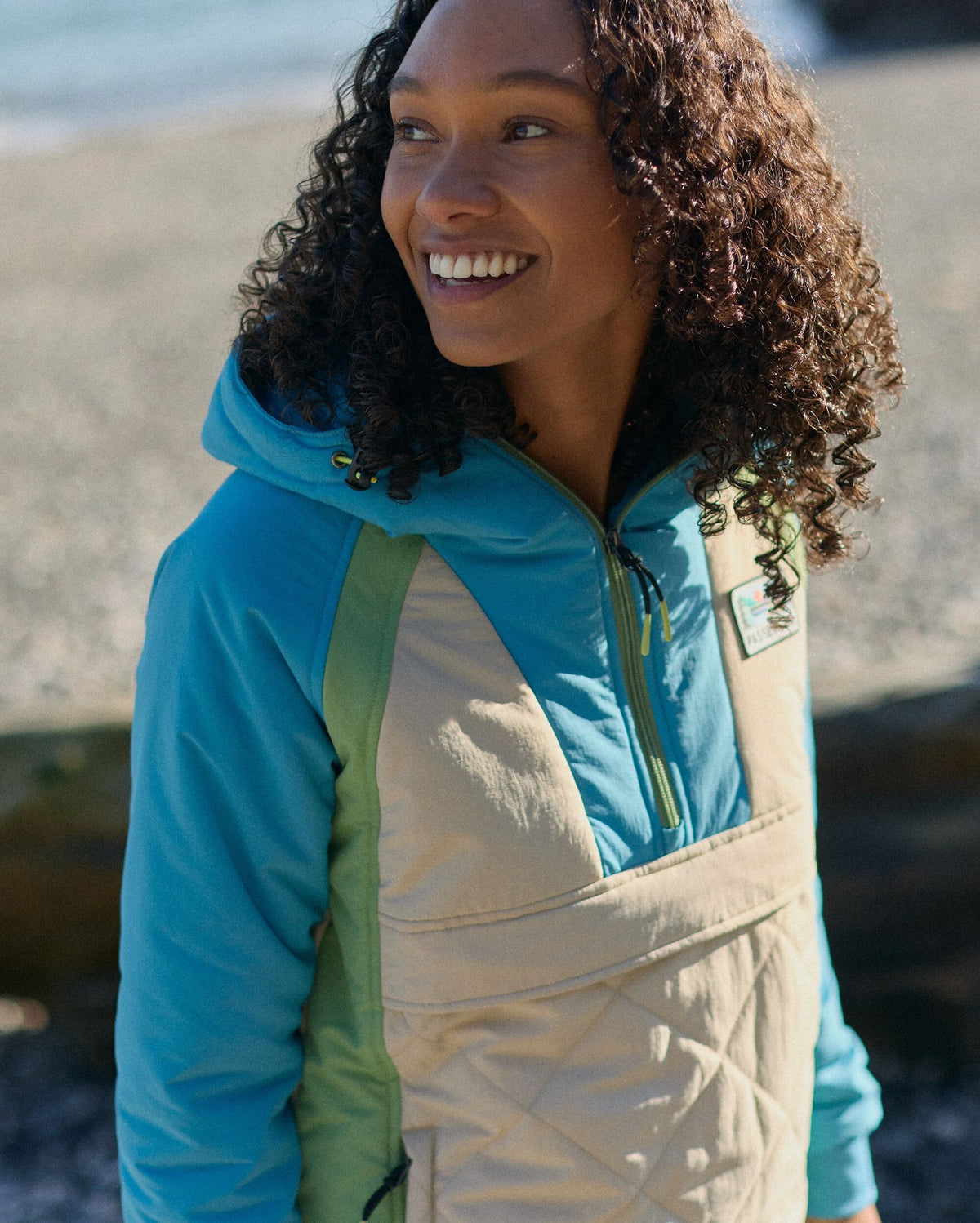 Ocean Insulated Anorak - Bluejay/Feather - Lifestyle