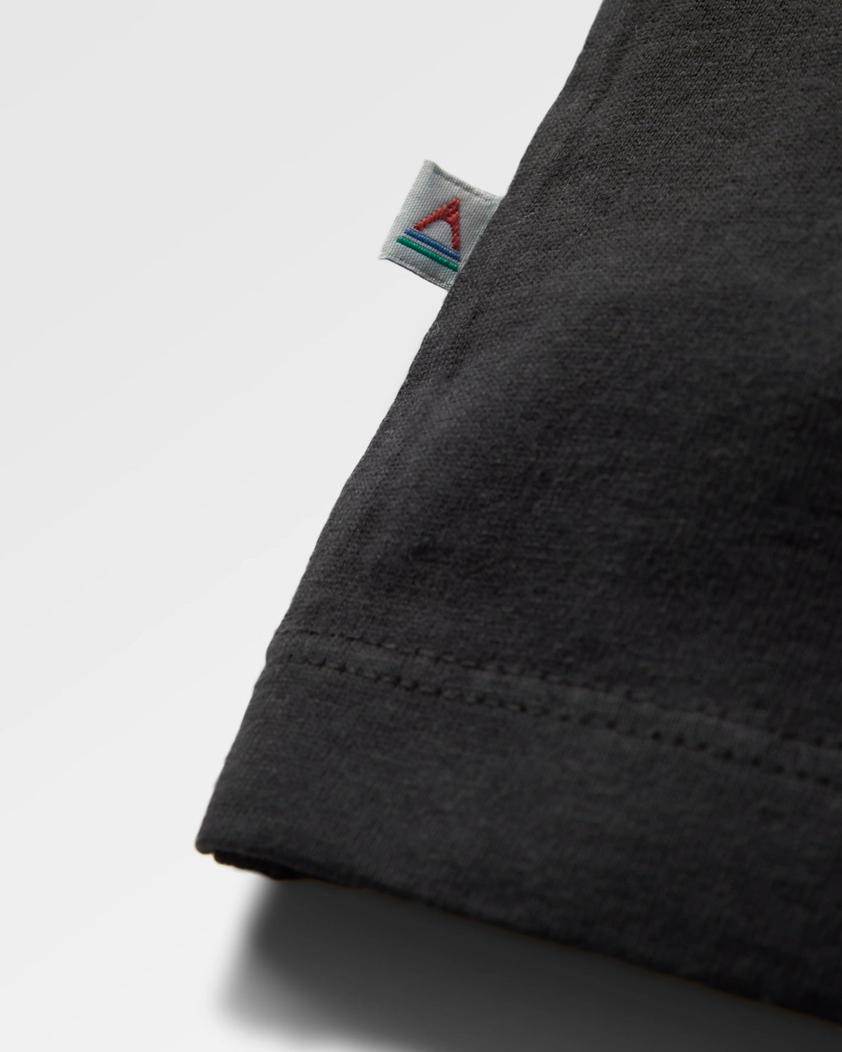 Elbio Relaxed Fit LS T-Shirt - Black - Flatlay