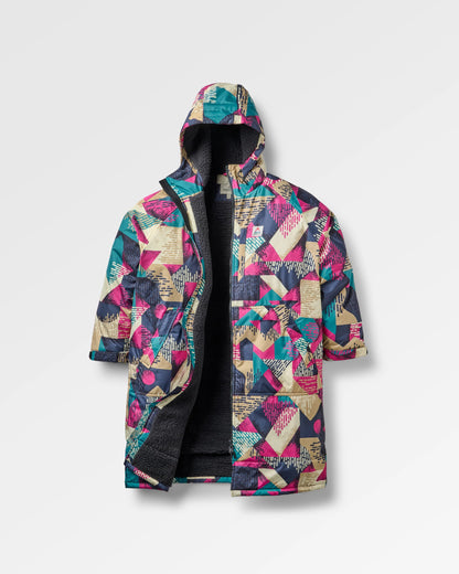 Waves Sherpa Lined Changing Robe - Mosaic Mountain Charcoal - Flatlay