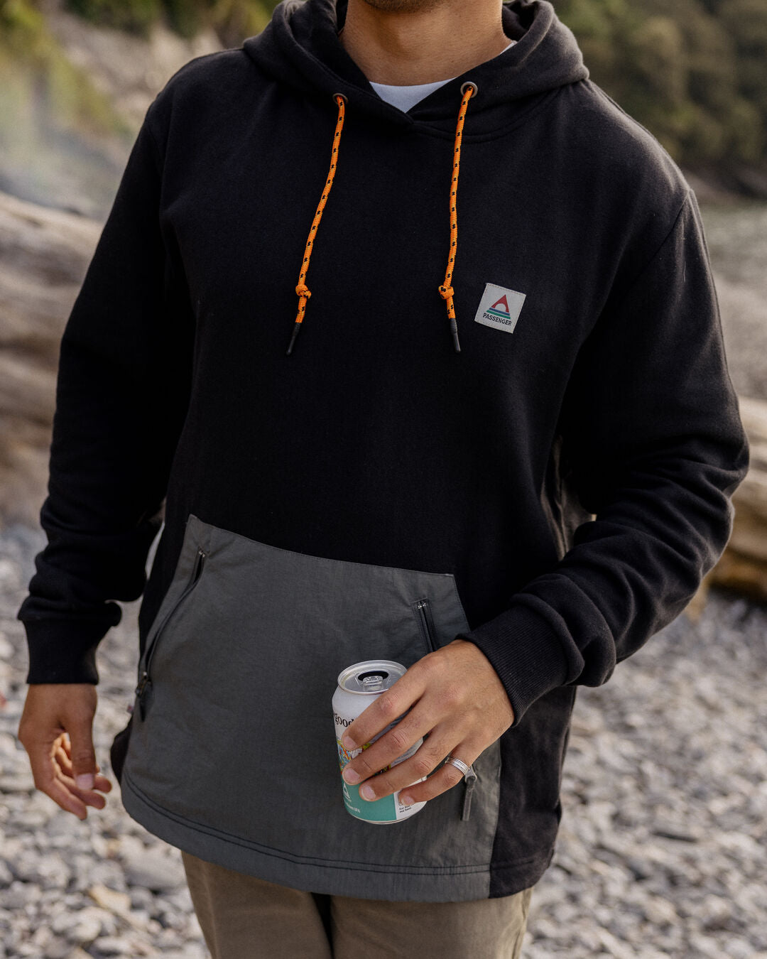 Cliff Hoodie - Black - Lifestyle