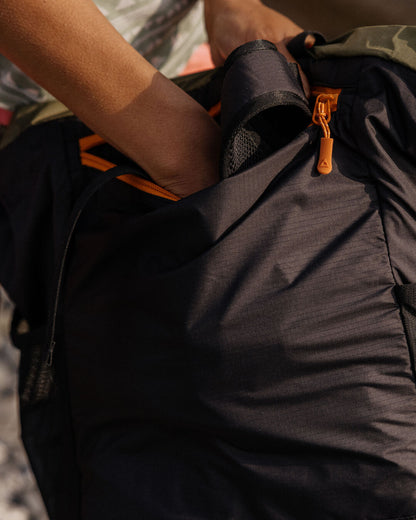 Stow Tote 22L Backpack - True Black/ Khaki - Lifestyle