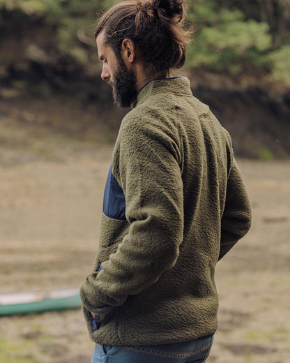 Offgrid 1/4 Zip Sherpa Fleece - Khaki - Lifestyle