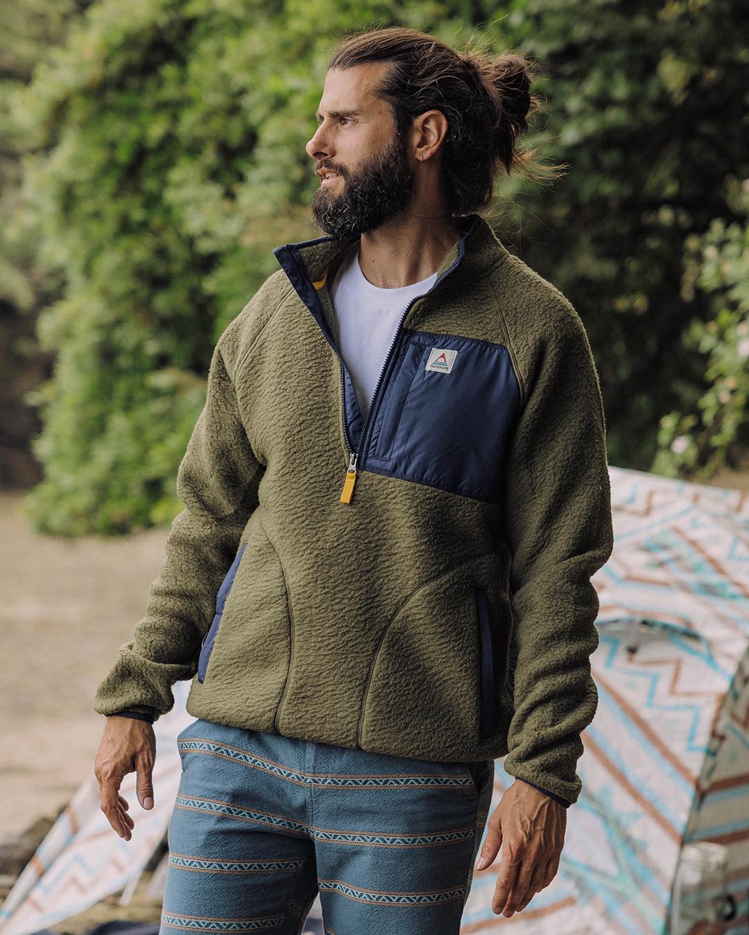 Offgrid 1/4 Zip Sherpa Fleece - Khaki - Lifestyle