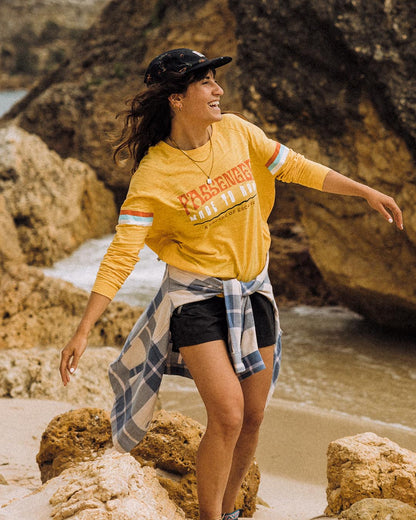 La Sarena Oversized LS T-Shirt - Ochre Yellow - Lifestyle