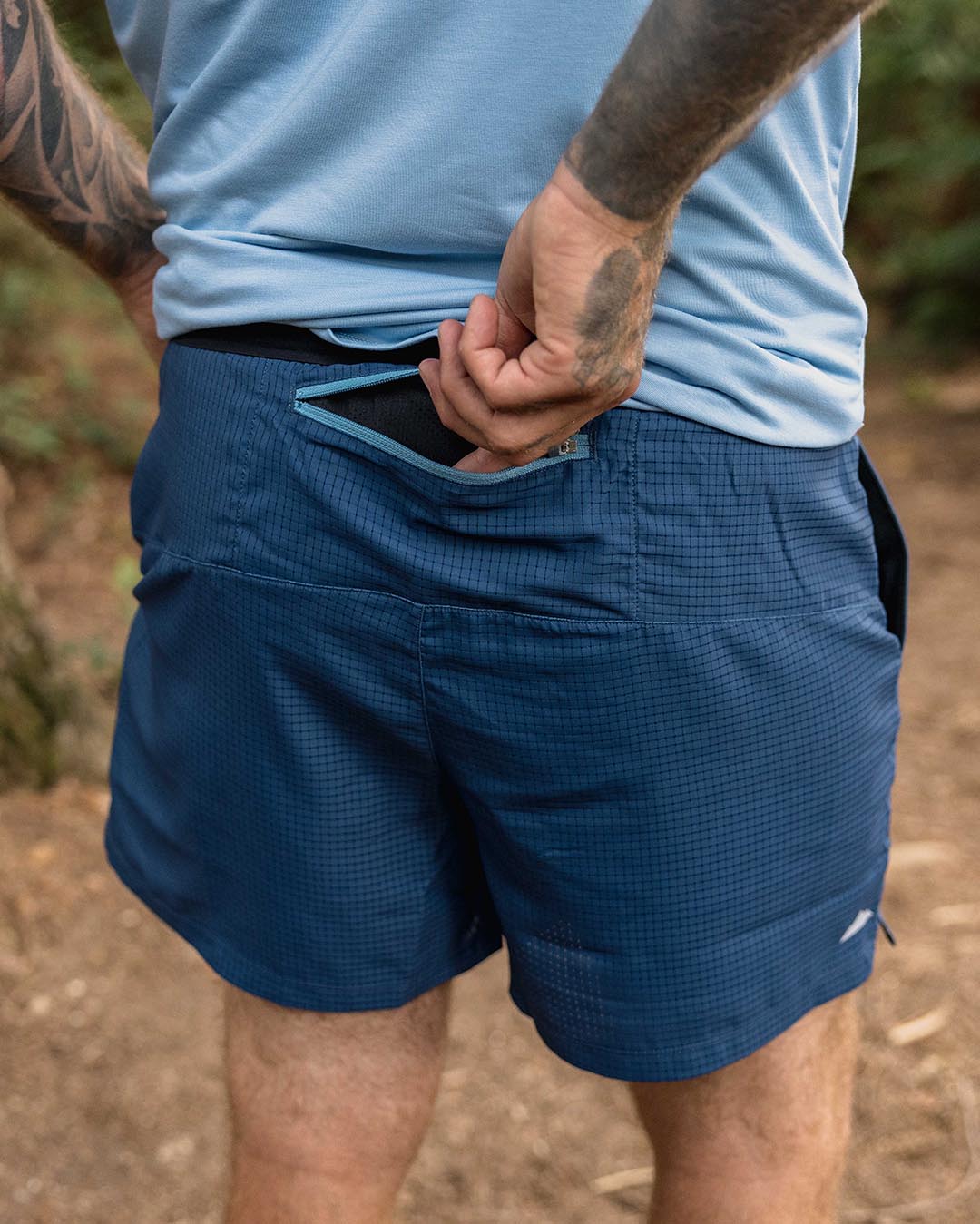 Descent Trail Shorts - Dark Denim - Lifestyle