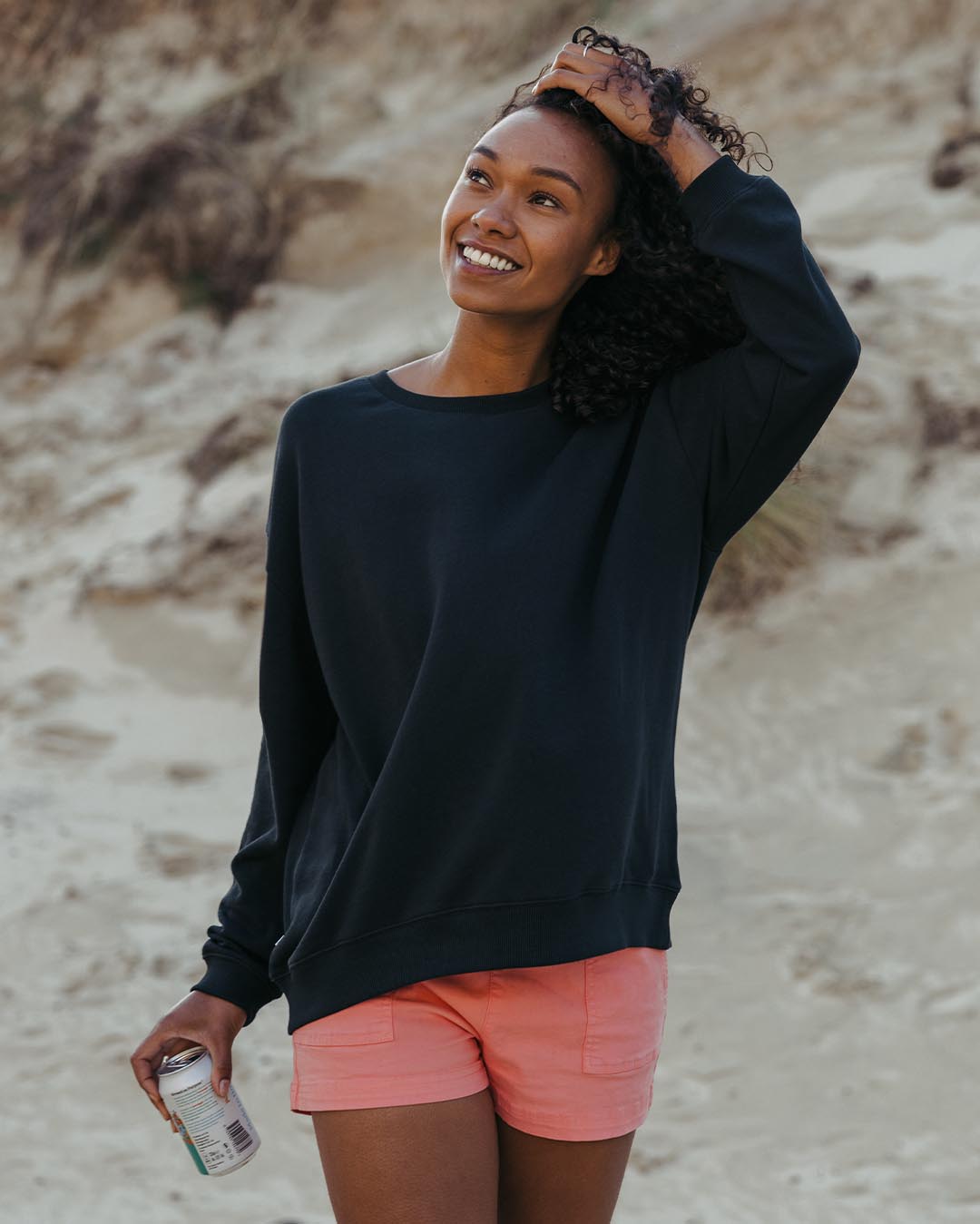 Chica Oversized Sweatshirt - Black - Lifestyle