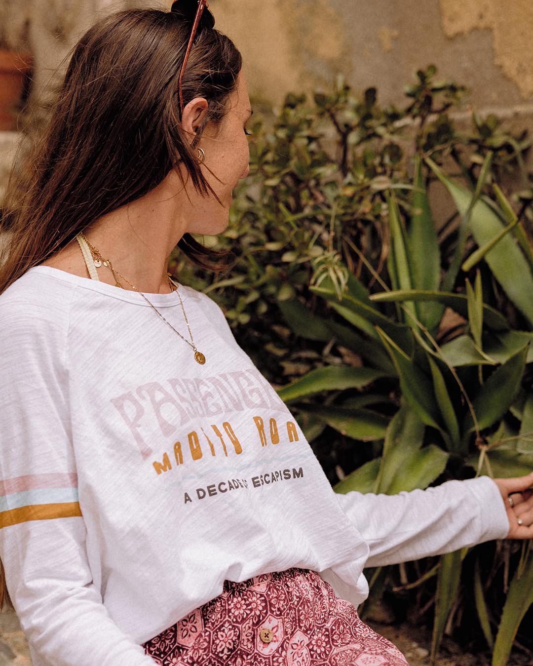 La Sarena Oversized LS T-Shirt - White - Lifestyle