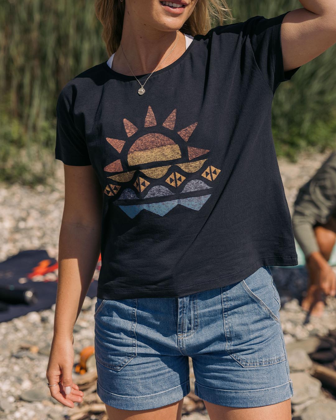 Sunray T-Shirt - Black - Lifestyle
