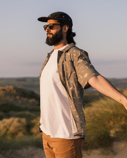 Cove Cotton Short Sleeve Shirt - Olive Made To Roam - Lifestyle