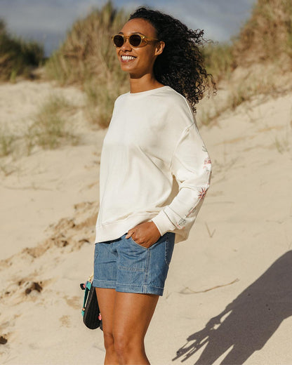 Chica Oversized Sweatshirt - Birch - Lifestyle